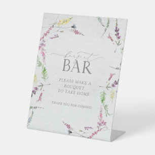 Elegante Wildblume Wasserfarben Dusche Bouquet Bar Sockelschild