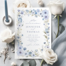 Elegante Wildblumen-Hochzeit mit staubigem Blau