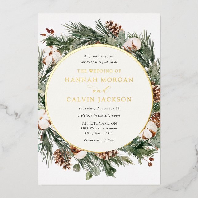 Elegante Winter Evergreen Wedding Folieneinladung (Vorderseite)