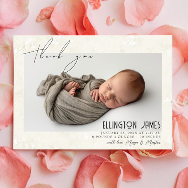 Elegante zwei Baby Fotos Beige Geburtshinweise Ankündigung (Von Creator hochgeladen)