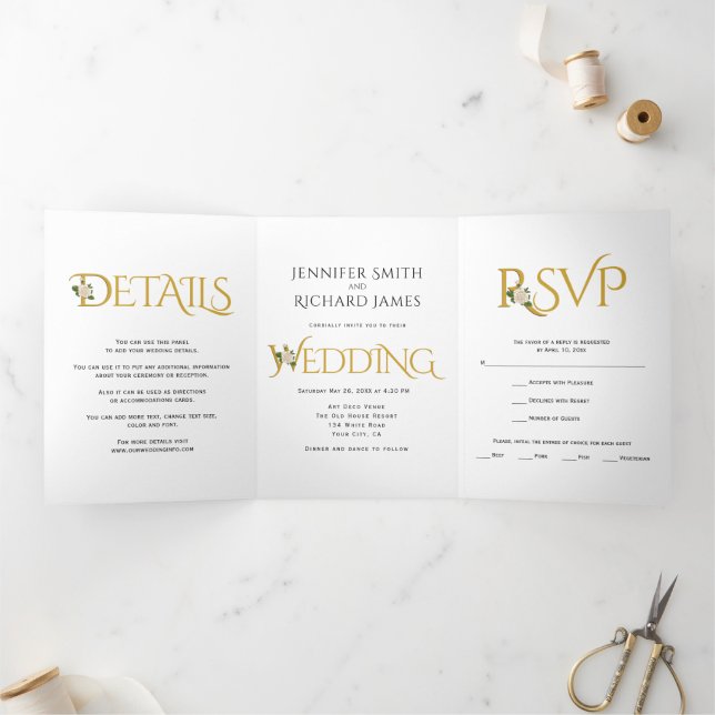Eleganter Ampersand mit weißer Rosenhochzeit Dreifach Gefaltete Einladung (Innenseite)