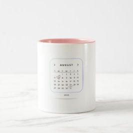 Eleganter August 2023Kalender mit Herzdesign Zweifarbige Tasse
