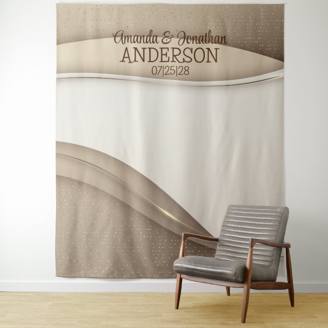 Eleganter Beige Champagne Gold Wave Wedding Hinter Wandteppich (Beispiel)