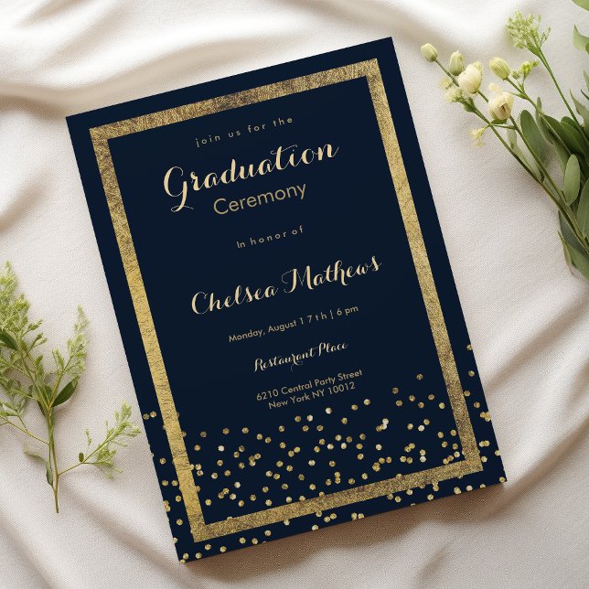 Eleganter blauer Konfetti Abschluss Einladung (Elegant lush navy blue gold confetti Graduation )