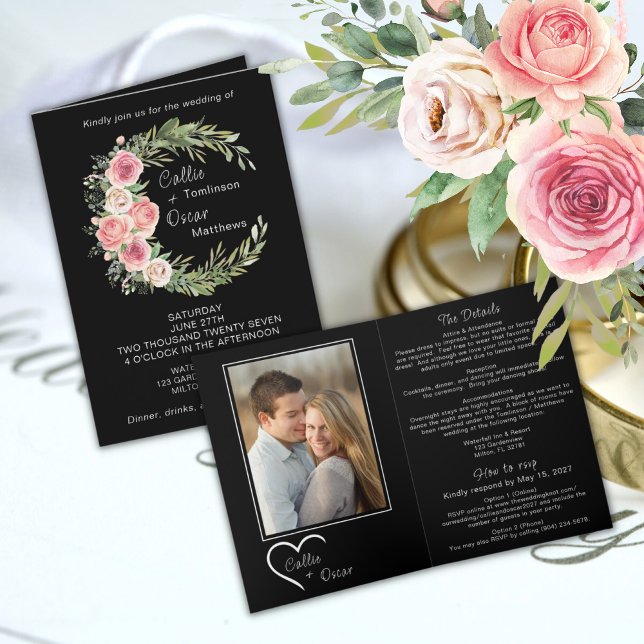 Eleganter Blumenreath auf Schwarz / Details Hochze Einladung (Von Creator hochgeladen)
