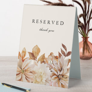 Eleganter Blumenzelt für Herbst reserviert Tischze Tischaufsteller