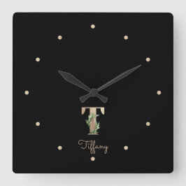 Eleganter Botanischer Monogramm-Brief T Quadratische Wanduhr