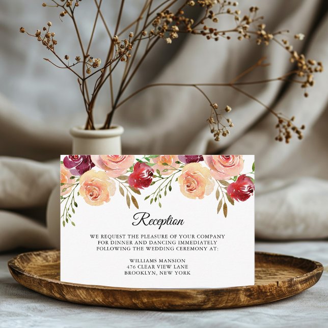 Eleganter Burgundy Peach Floral Abend Empfang Begleitkarte (Von Creator hochgeladen)