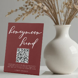 Eleganter Burgundy Wedding Honeymoon Fund QR Code Sockelschild