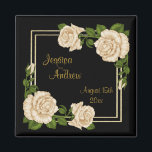 Eleganter Chic Corner Ivory Rose Bouquets Wedding Magnet<br><div class="desc">Schönes Design für frisch gezapfte. Eleganter, glamouröser und ausgeklügelter personalisierter Hochzeitsmagnet mit einer hübschen romantischen Eckbukett-Ausstellung von Elfenbein-Rose und Grünpflanzen, mit einem hübsch glänzenden, goldfarbenen Doppelrahmen, alle auf schwarzem Hintergrund bedruckt. Das sind wunderschön gestaltete Magnete für Hochzeitsfeiern mit niedlichen, stilvollen, mädchenhaften Blume in Elfenbeinfarben. Perfektes Zubehör für Ihren besonderen Tag....</div>