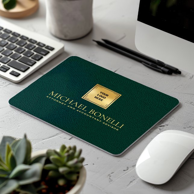 Eleganter dunkelgrüner Leder Luxus Gold Logo NAME Mousepad (Von Creator hochgeladen)