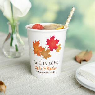 Eleganter Fall in der Liebe Herbstwoche Pappbecher