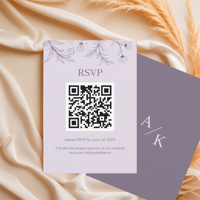 Eleganter Floral Lavender Wedding QR-Code RSVP Karte (Von Creator hochgeladen)