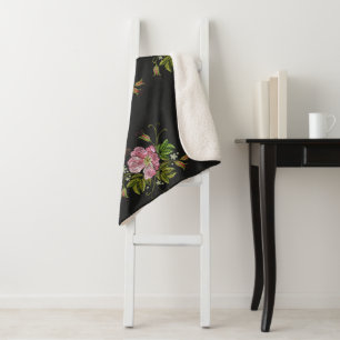 Eleganter floraler Stickereimuster Schwarzer Hinte Sherpadecke