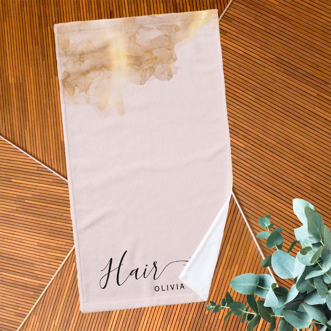 Eleganter Friseur Goldschere Friseurin Rosa Handtuch (Von Creator hochgeladen)