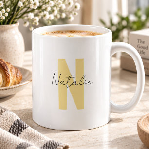 Eleganter gelber Anfangsbuchstabe einfache Monogra Kaffeetasse