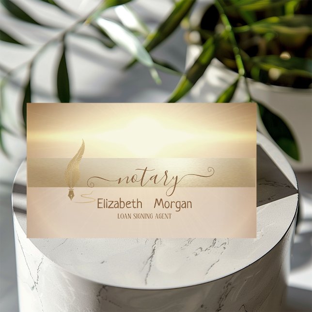 Eleganter Gold Feather Notary Signing Agent Visitenkarte (Von Creator hochgeladen)