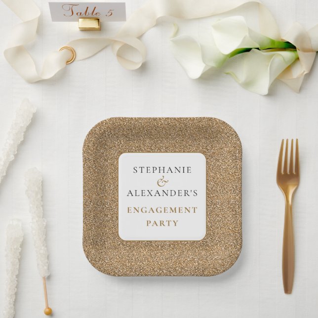 Eleganter Gold Glitzer Names Engagement Party Pappteller (Hochzeit)