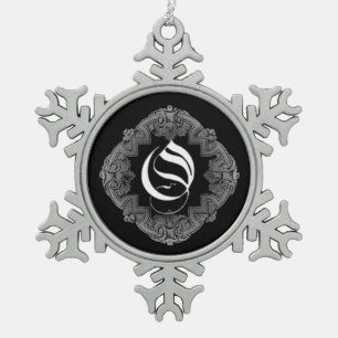 Eleganter gothischer Anfangsbuchstabe O Schneefloc Schneeflocken Zinn-Ornament