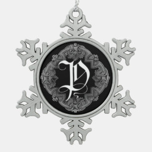 Eleganter gothischer Initialschneeflockenanhänger Schneeflocken Zinn-Ornament