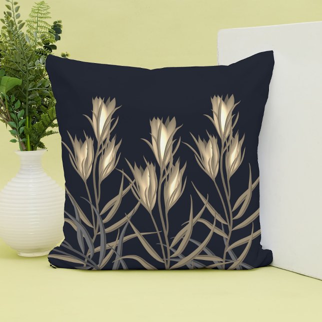 Eleganter, grüner Haufen Blume, schwarz und goldfa Kissen (Von Creator hochgeladen)
