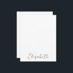 Eleganter handgeschriebener Personalisierter Skrip Mitteilungskarte<br><div class="desc">Atemberaubend in der Einfachheit,  diese personalisierten individuelle Name-Mitteilungskarten verfügen über einen handgeschriebenen Schriftart. In schwarz auf weiß. Name ist anpassbar. Das ist ein wunderbares Geschenk für die Ferien,  Hochburgen,  Abschluss und vieles mehr. Teil einer Sammlung von Parcel Studios.</div>