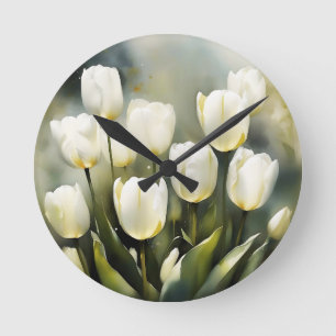 Eleganter Haufen von White Tulips in einem Serenen Runde Wanduhr
