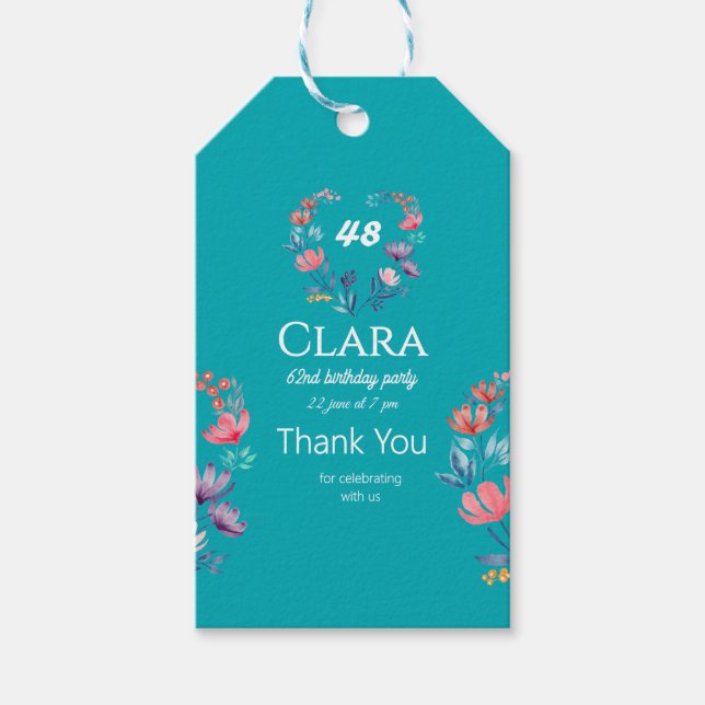 Eleganter, herzförmiger Blumengeburtstag Geschenkanhänger (Vorderseite)