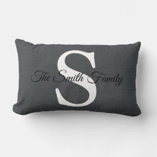 Eleganter Holzkohlename Monogram Lumbar Pillow Lendenkissen