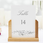 Eleganter klassischer französischer Rokoko Floral Tischnummer<br><div class="desc">Diese klassische Suite historischer Dekorationen wird durch die Schnitte des französischen Hofmalers Alexis Peyrotte aus dem 18. Jahrhundert inspiriert,  die hellgrau auf weißen Akanthus-Blätter,  verzierten Schriftrollen,  Blume und Blätter sind. Diese Sammlung ist die perfekte Ergänzung zu einer eleganten,  formalen und romantischen Hochzeit.</div>