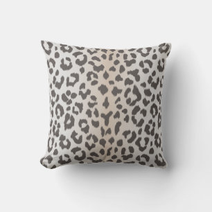 Eleganter Leopardendruck mit Monogramm Kissen
