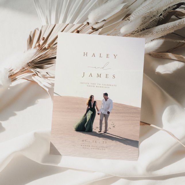 Eleganter Minimalistisch Chic Script Foto Wedding  Einladung (Von Creator hochgeladen)