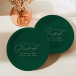 Eleganter Minimalistischer grüner Abschluss Pappteller<br><div class="desc">Elegante Abschluss-Papier-Teller mit "Graduate" in einem schönen weißen Skript mit einem grünen Hintergrund angezeigt. Personalisieren Sie die Teller des Abschlusses, indem Sie den Namen des Absolventen, den Namen der Schule und das Jahr des Abschlusses hinzufügen. Die personalisierten Abschluss Papier Teller sind sowohl für High School- als auch für Uni-Abschluss Partys...</div>