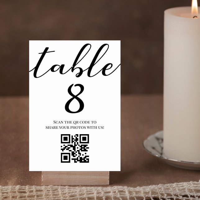 eleganter minimalistischer Script-Hochzeit qr-Code Tischnummer (Von Creator hochgeladen)