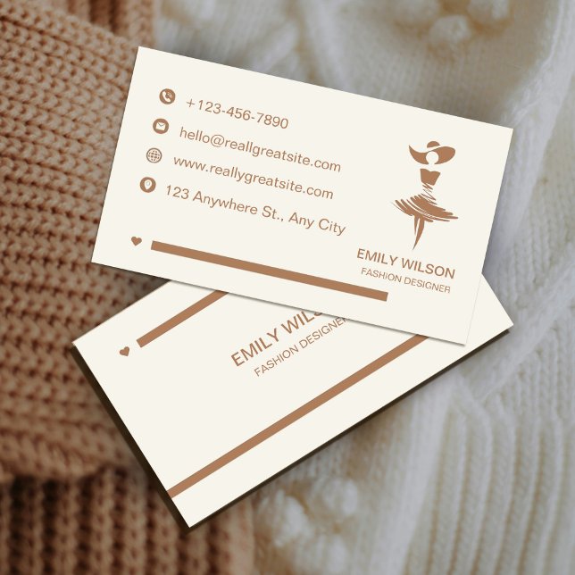 Eleganter Mode-Designer /Minimalistisch Beige & Br Visitenkarte (Elegant Fashion Designer /Minimalist Beige & Brown Business Card #fashiondesigner #zazzlemade#tailor)