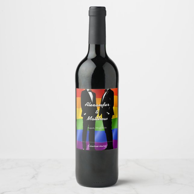 Eleganter, moderner Gay Men Wedding Rainbow Weinetikett (Vorderseite)