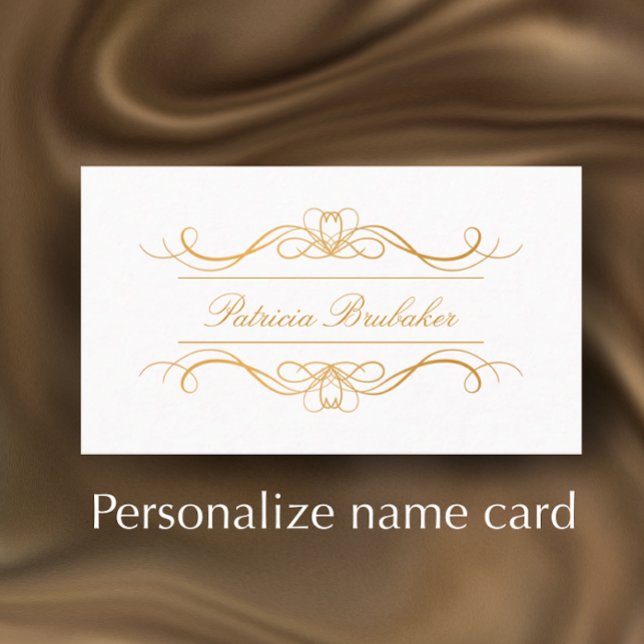 Eleganter, moderner Name Gold & White Swirl Platzkarte (Customize these elegant golden name cards for a beautiful celebration table.
)