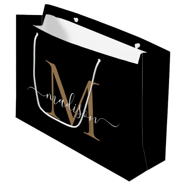 Eleganter Monogram Black Gold Eleganter Skriptname Große Geschenktüte (Vorderseite Schrägansicht)