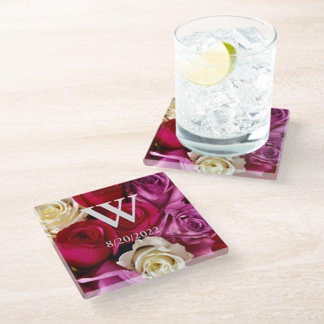 Eleganter Monogram Floral Glass Untersetzer (Schrägansicht)