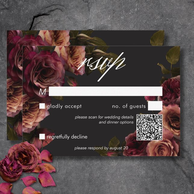 Eleganter Moody Mutes Rost & Burgund Floral QR Cod RSVP Karte (Elegant Moody Muted Rust & Burgundy Floral QR Code RSVP Card)