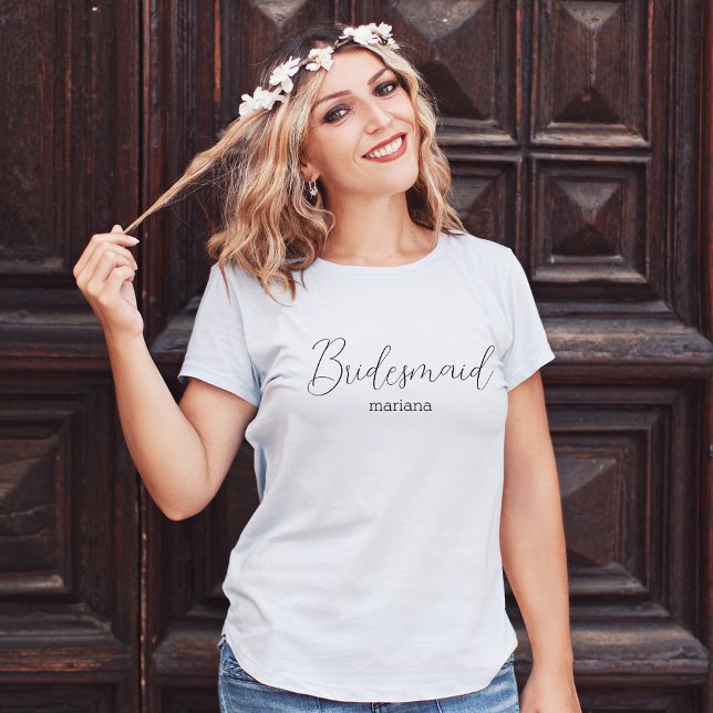 eleganter Name der Brautjungfrau mit modernem Chic T-Shirt (Von Creator hochgeladen)