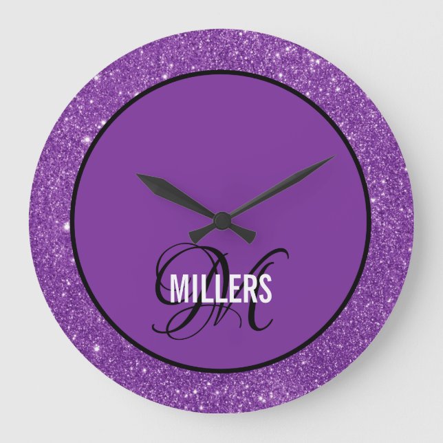 Eleganter Name für lila Glitzer Monogramm Große Wanduhr (Vorderseite)