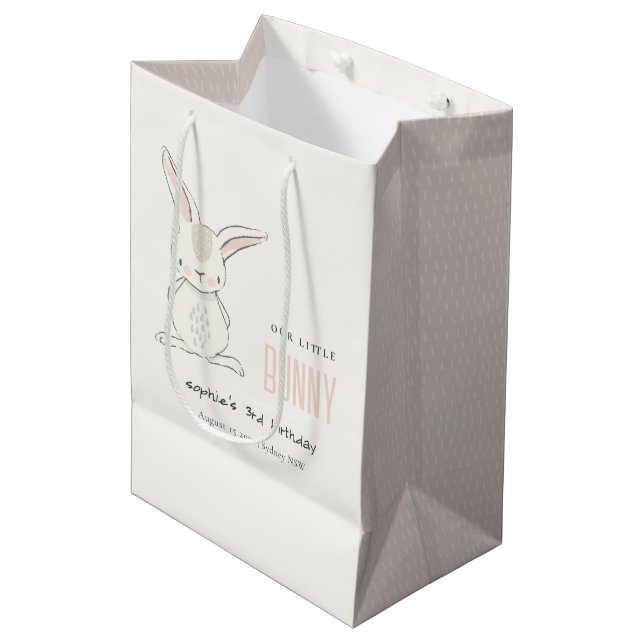 Eleganter Niedlich Blush Pink Hübscher Kindergebur Mittlere Geschenktüte (Vorderseite Schrägansicht)