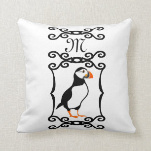 Eleganter Puffin in einem französischen Eisenrahm Kissen