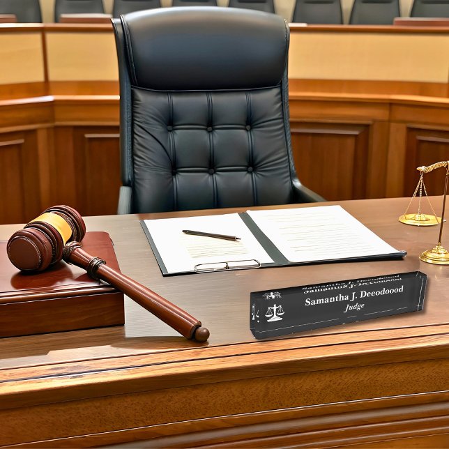 Eleganter Richter Black Desk Namplate Namensplakette (Von Creator hochgeladen)