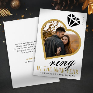 Eleganter Ring zum neuen Jahr Verlobung Weihnachte Feiertagskarte