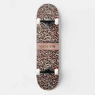 Eleganter Roségold-Folien-Leopardenprint-Druck ind Skateboard