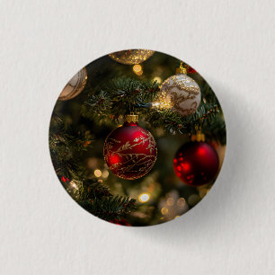 Eleganter roter goldener Weihnachtsfeiertagsbaum Button