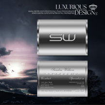 Eleganter, schimmernder Silber und großer 3D Monog