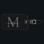 Eleganter Schwarz-weißer Name für Monogramm-Skript Gepäckanhänger<br><div class="desc">Eleganter Schwarz-weißer Name für Monogramm Skript Stilvolle Bag-Tag</div>